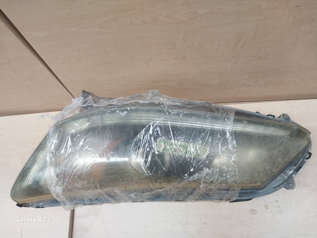 Headlight Assembly (Right)
